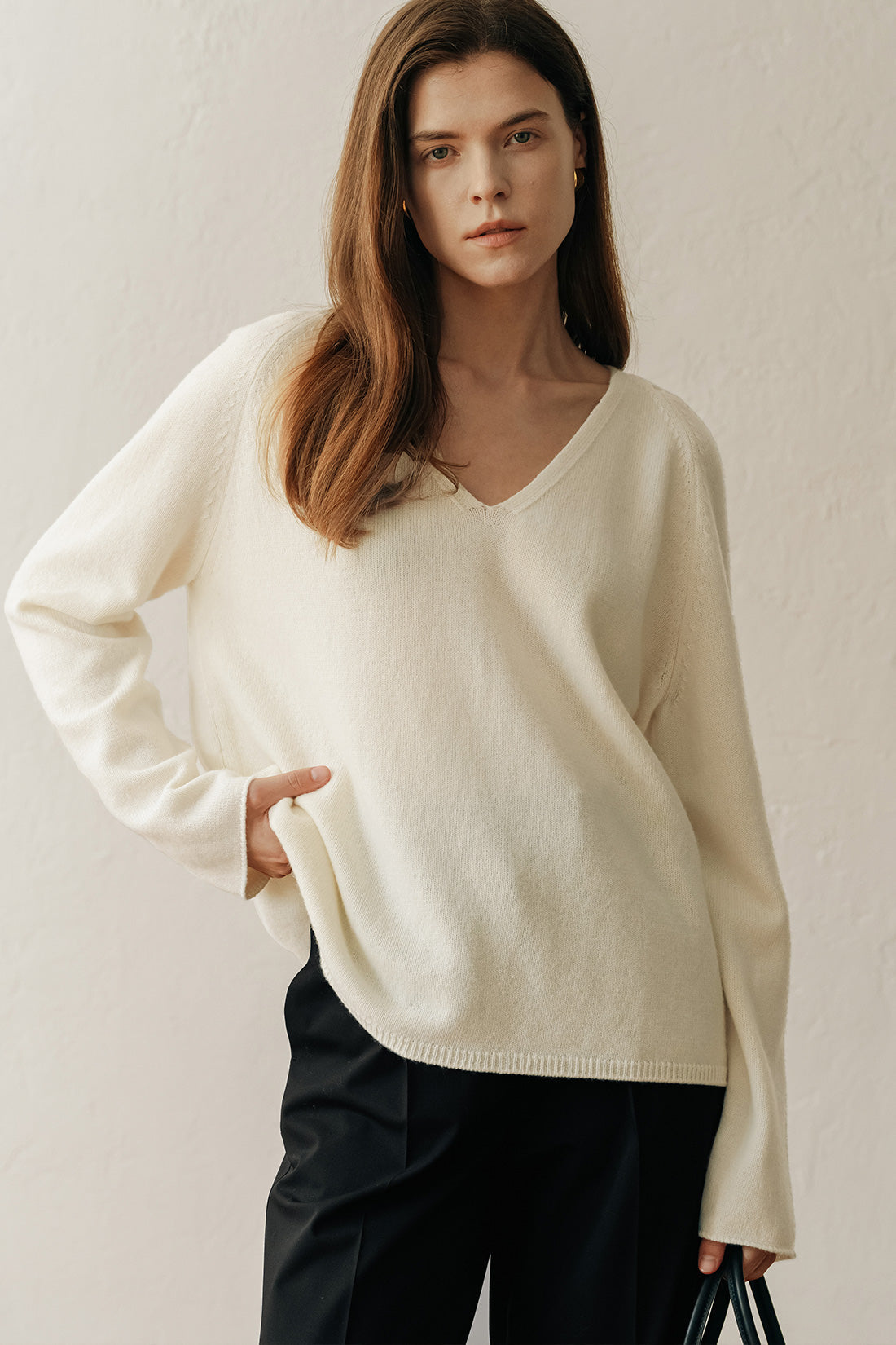 【ELBORN】Rona Wool V-neck Knit Top