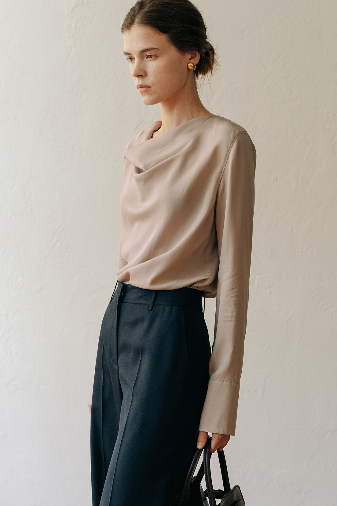 【ELBORN】Allison Cowl-neck Blouse