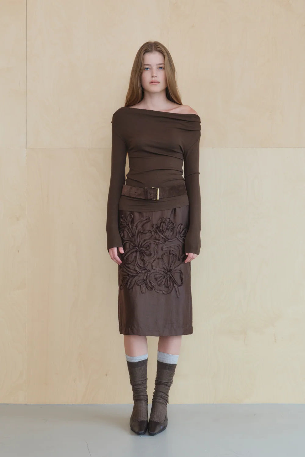 【KUMÉ】Asymmetric Off-Shoulder Ruched Top
