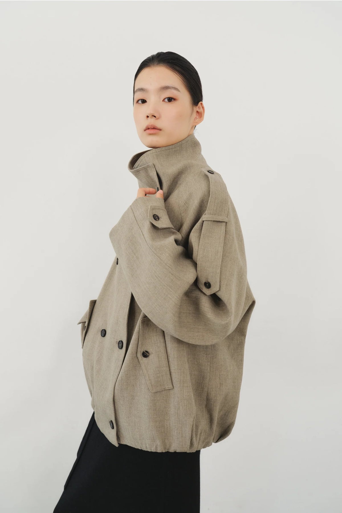 【KUMÉ】Wool Blend Double-Breasted Short Trench Coat